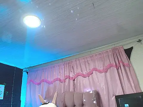 loren tits24 online show from 27, 1, 2025