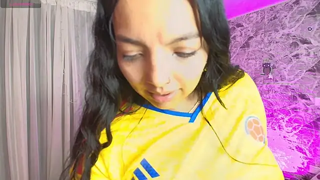 loren tits24 online show from 27, 3, 2026