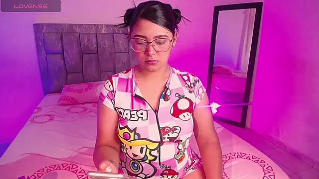 DIANEE 01 online show from 5, 11, 2025