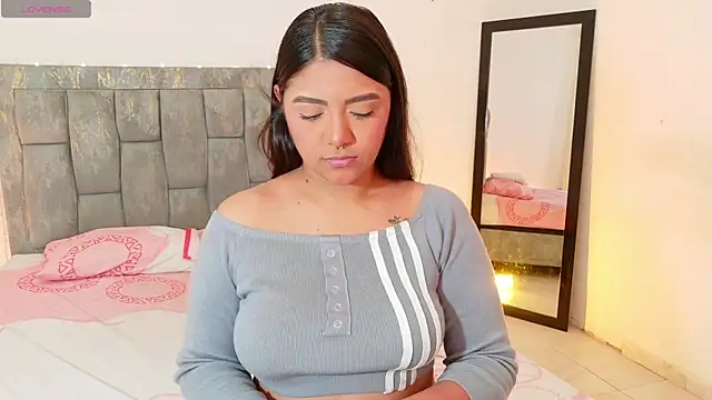 DIANEE 01 online show from 31, 5, 2026