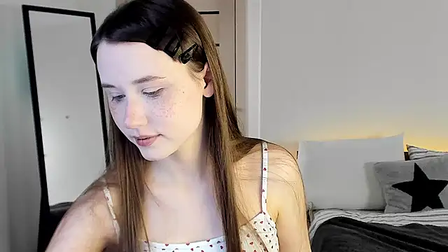 Stella Sunny online show from 17, 2, 2026