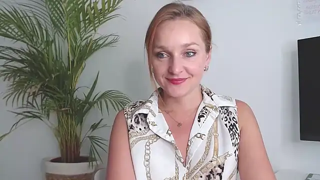 AliciaDesire online show from 15, 10, 2025