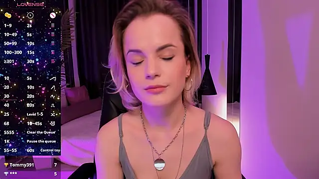 JessicaBeverly online show from 3, 3, 2025