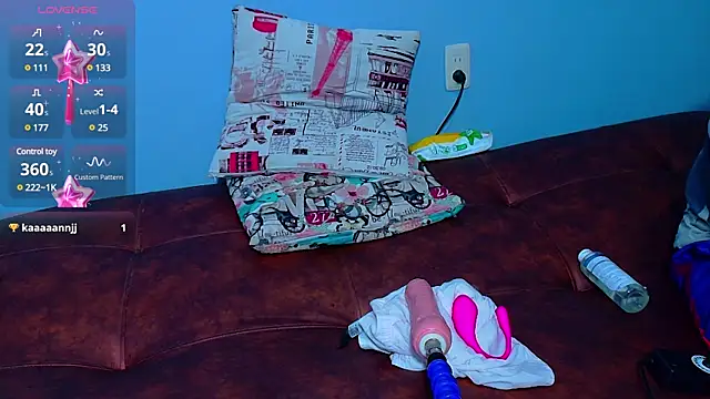 clydexxxbunny online show from 15, 1, 2025