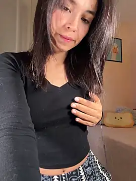 Adriennesexxx online show from 19, 2, 2026