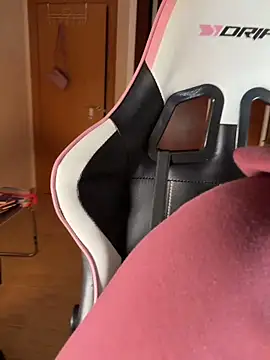 Adriennesexxx online show from 26, 3, 2026