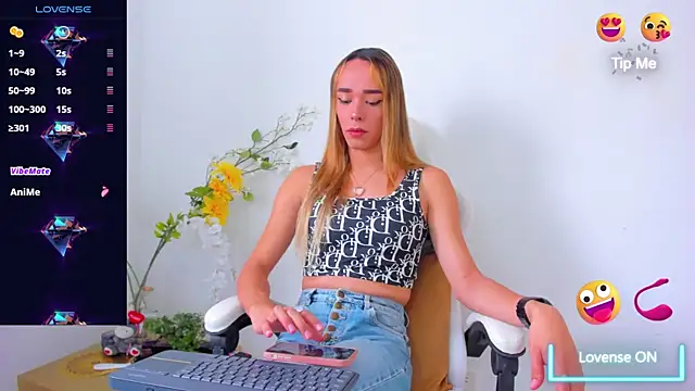 Linda Crawford online show from 18, 2, 2025