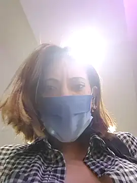 Lunababymylove online show from 8, 12, 2024