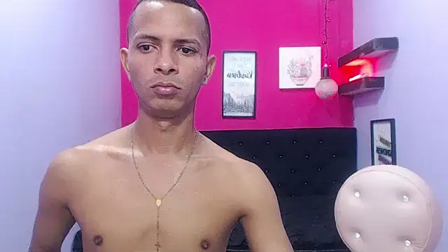 hugecocks hot online show from 5, 5, 2026