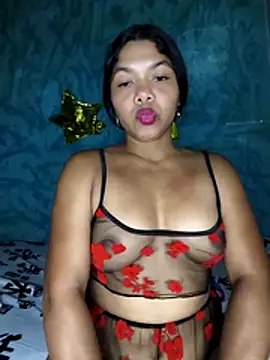 Snapshot of DIORA_Latina chatting on 5, 8, 2026 DIORA Latina online show from 5, 8, 2026