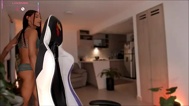  Miss Anna  online show from 13, 3, 2026