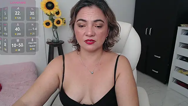 Snapshot of Ghada_milf chatting on 15, 12, 2024 Ghada milf online show from 15, 12, 2024