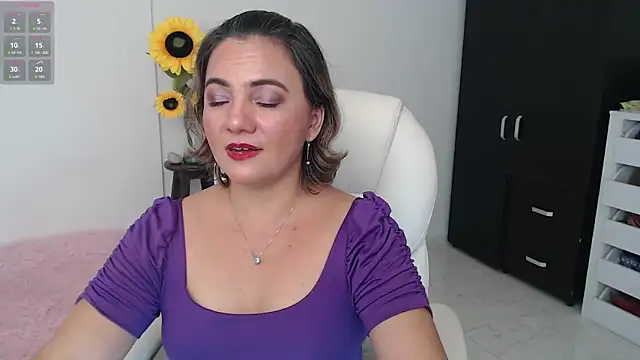 Snapshot of Ghada_milf chatting on 18, 12, 2024 Ghada milf online show from 18, 12, 2024