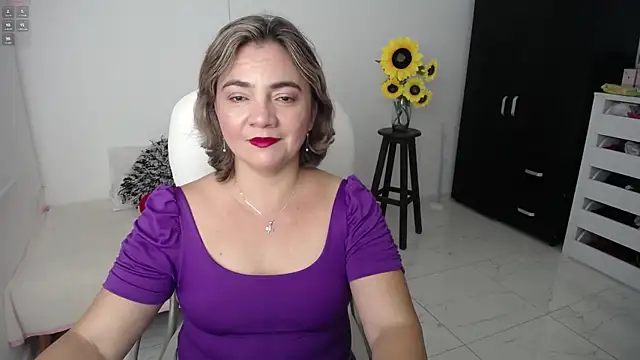 Snapshot of Ghada_milf chatting on 4, 2, 2025 Ghada milf online show from 4, 2, 2025