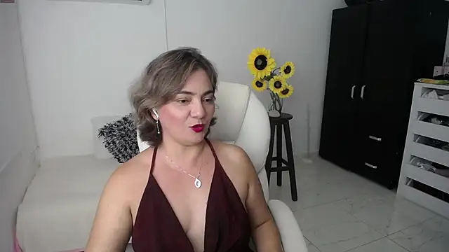 Snapshot of Ghada_milf chatting on 3, 3, 2025 Ghada milf online show from 3, 3, 2025