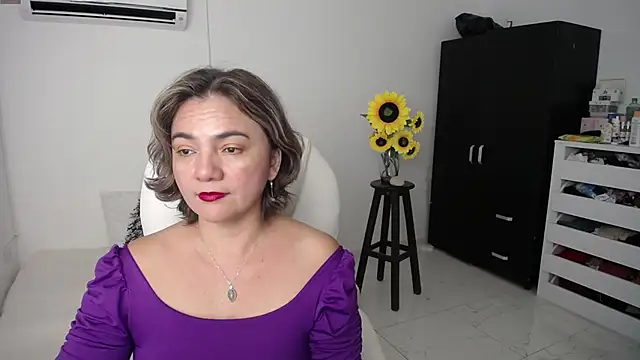 Snapshot of Ghada_milf chatting on 7, 3, 2025 Ghada milf online show from 7, 3, 2025
