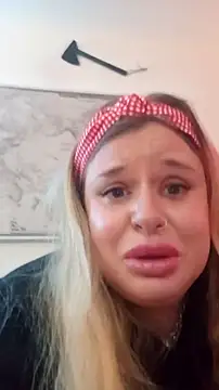 Snapshot of JohannasMishael chatting on 17, 10, 2025 JohannasMishael online show from 17, 10, 2025