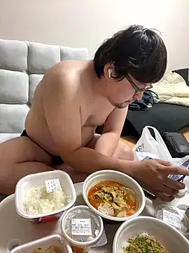 Snapshot of yuuki198912 chatting on 28, 10, 2025 yuuki198912 online show from 28, 10, 2025