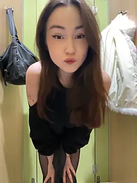 Peachy Dream online show from 12, 2, 2025