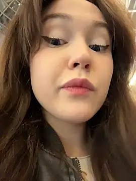 Peachy Dream online show from 21, 11, 2025