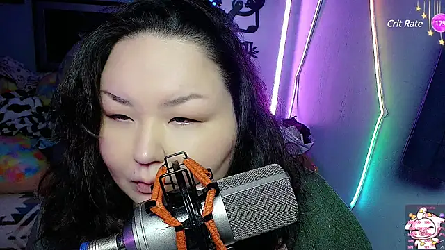 Snapshot of EmGreens chatting on 10, 2, 2025 EmGreens online show from 10, 2, 2025