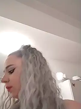 AdelinaJude online show from 20, 2, 2026