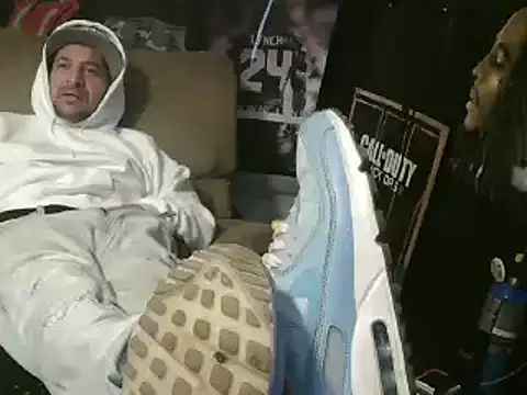 Snapshot of RM_Discov3ri3z chatting on 4, 12, 2024 RM Discov3ri3z online show from 4, 12, 2024