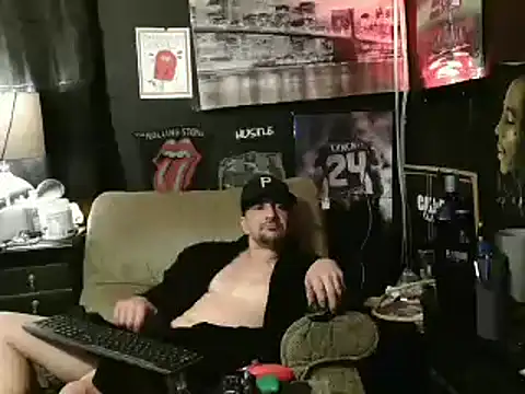 Snapshot of RM_Discov3ri3z chatting on 10, 1, 2025 RM Discov3ri3z online show from 10, 1, 2025