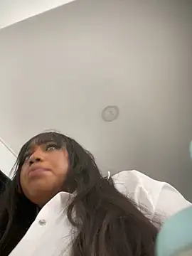 ailynBlaze online show from 19, 2, 2025