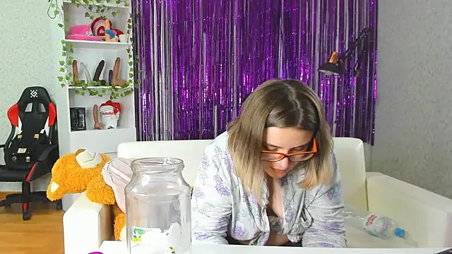 Seductive She Wolf online show from 24, 2, 2025