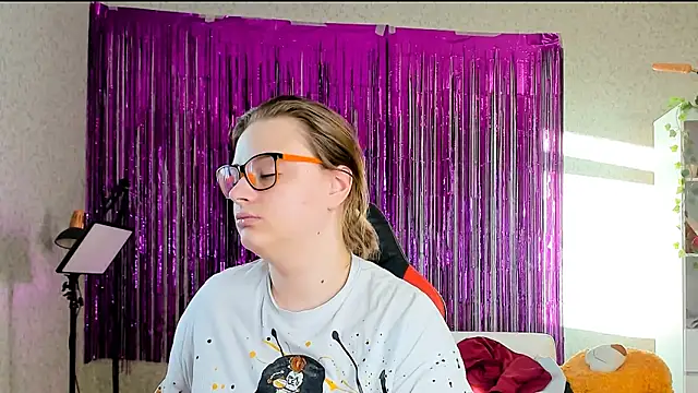 Seductive She Wolf online show from 19, 3, 2025