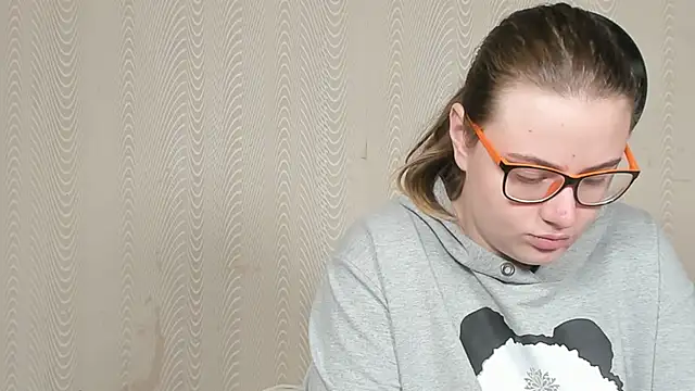 Seductive She Wolf online show from 5, 2, 2026