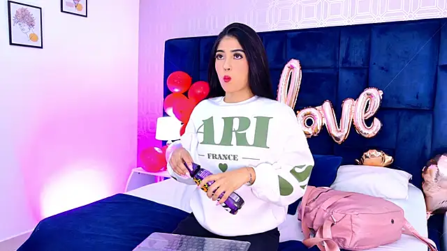 Mia-Monroe online show from 17, 2, 2026