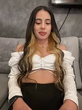 Snapshot of AbyThompson chatting on 19, 2, 2025 AbyThompson online show from 19, 2, 2025