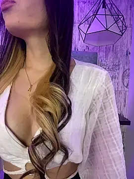 Snapshot of AbyThompson chatting on 15, 3, 2025 AbyThompson online show from 15, 3, 2025