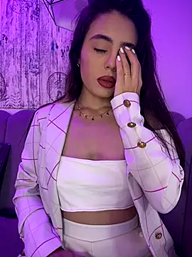 Snapshot of AbyThompson chatting on 23, 9, 2025 AbyThompson online show from 23, 9, 2025