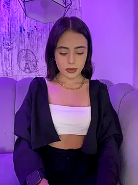 Snapshot of AbyThompson chatting on 17, 10, 2025 AbyThompson online show from 17, 10, 2025