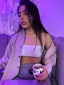 Snapshot of AbyThompson chatting on 23, 10, 2025 AbyThompson online show from 23, 10, 2025