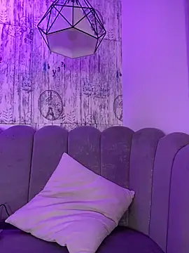 Snapshot of AbyThompson chatting on 25, 10, 2025 AbyThompson online show from 25, 10, 2025