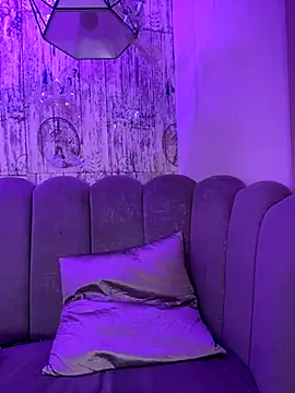 Snapshot of AbyThompson chatting on 9, 11, 2025 AbyThompson online show from 9, 11, 2025