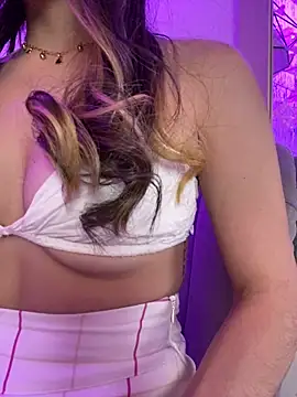 Snapshot of AbyThompson chatting on 12, 11, 2025 AbyThompson online show from 12, 11, 2025