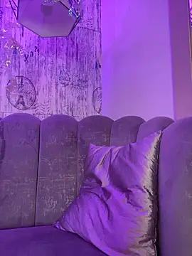 Snapshot of AbyThompson chatting on 20, 11, 2025 AbyThompson online show from 20, 11, 2025