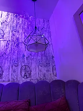 AbyThompson online show from 2, 12, 2025