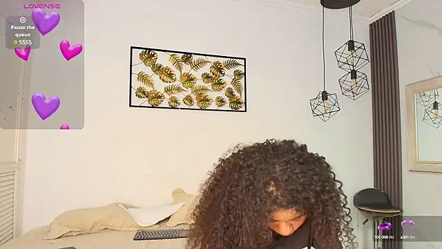 Snapshot of ashley_lemus chatting on 1, 2, 2025 ashley lemus online show from 1, 2, 2025