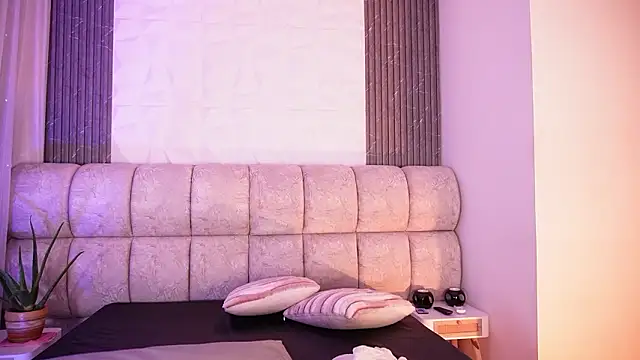 Godess Scarlett77 online show from 11, 3, 2026