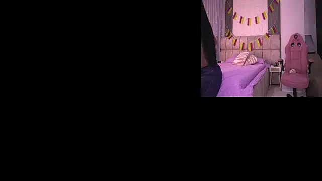 Snapshot of Godess_Scarlett77 chatting on 19, 6, 2026 Godess Scarlett77 online show from 19, 6, 2026