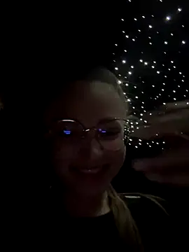 AlyseReuse online show from 16, 10, 2025