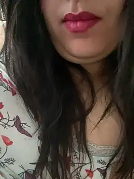 Snapshot of yassminsexy22 chatting on 14, 12, 2024 yassminsexy22 online show from 14, 12, 2024