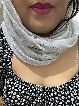 Snapshot of yassminsexy22 chatting on 9, 1, 2025 yassminsexy22 online show from 9, 1, 2025