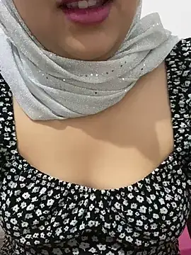 Snapshot of yassminsexy22 chatting on 9, 1, 2025 yassminsexy22 online show from 9, 1, 2025